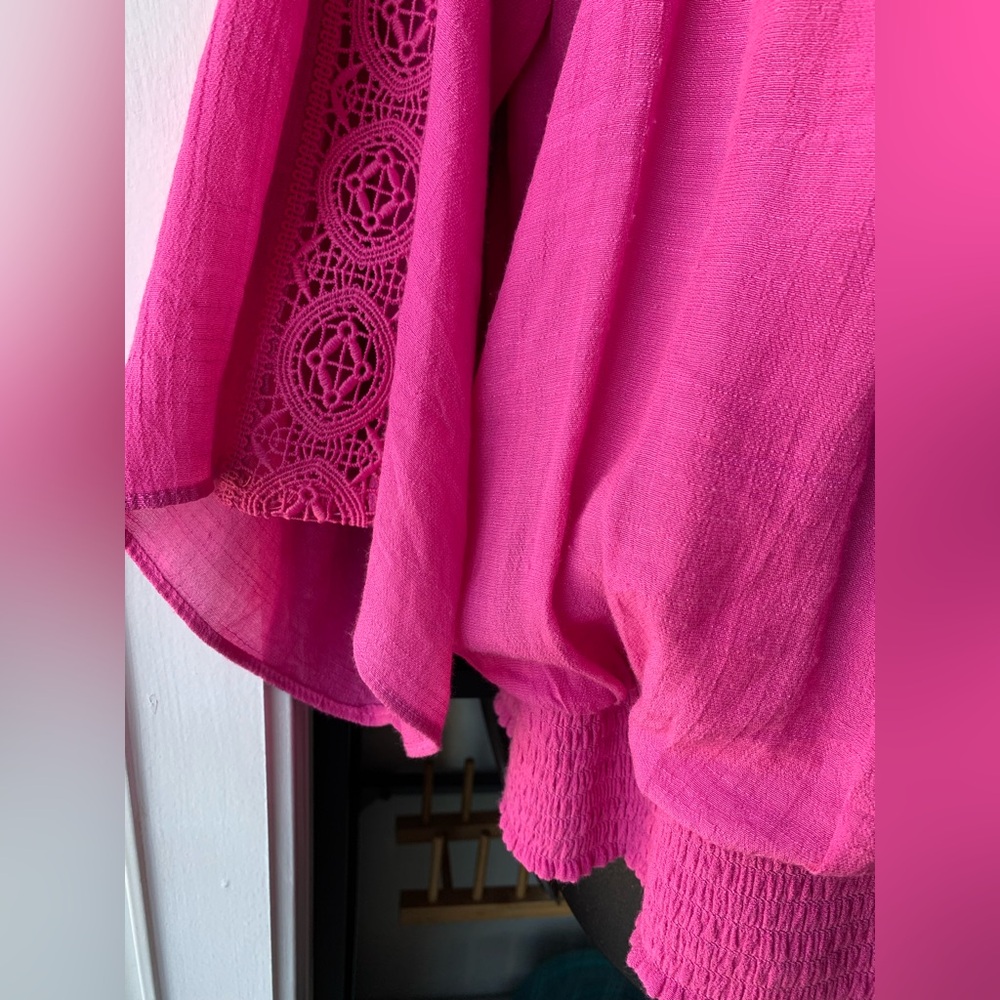 NWOT JM Collection Hot Pink Blouse with Lace Accents Round Neck Elastic Cuff Hem - Picture 6 of 14